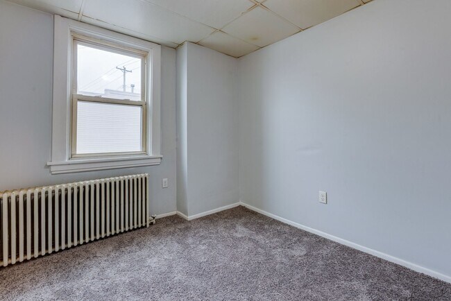 Building Photo - 2300 Arlington Ave