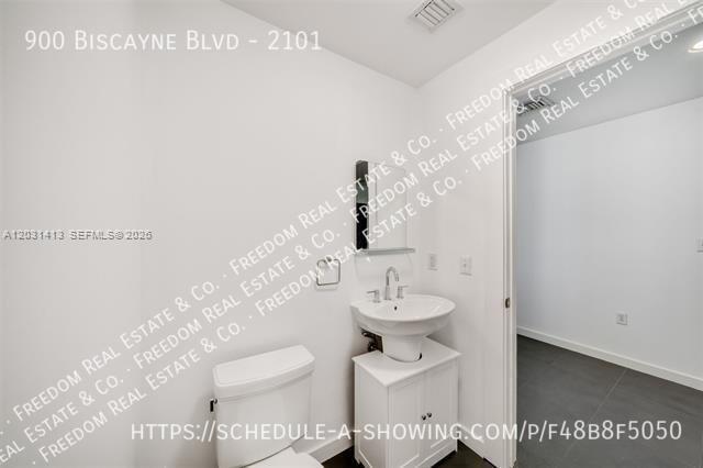 Building Photo - 900 Biscayne Blvd