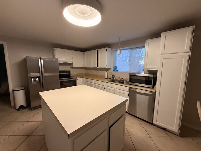 Building Photo - 4023 N Quail Ridge Dr