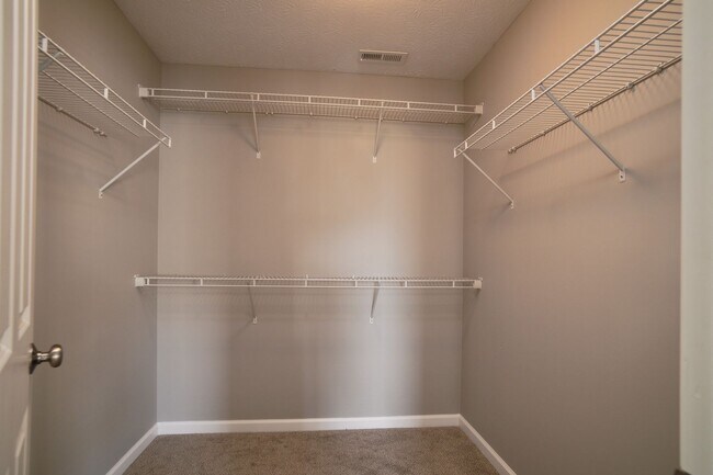 Building Photo - 4BDRM, 2.5 BA with finished basement in Westminster