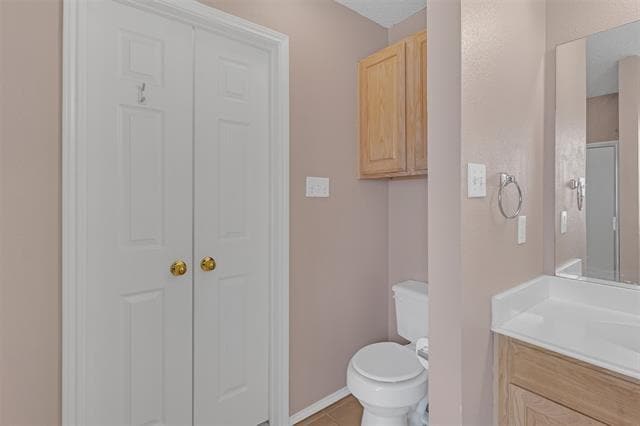 Building Photo - 3807 Woodside Dr