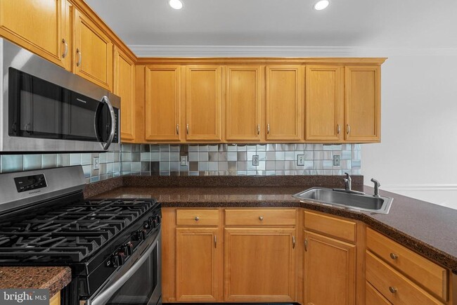 Building Photo - 540 Eagle Ct