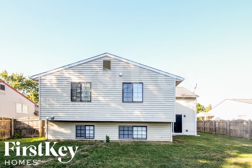 Building Photo - 7445 Glensford Dr