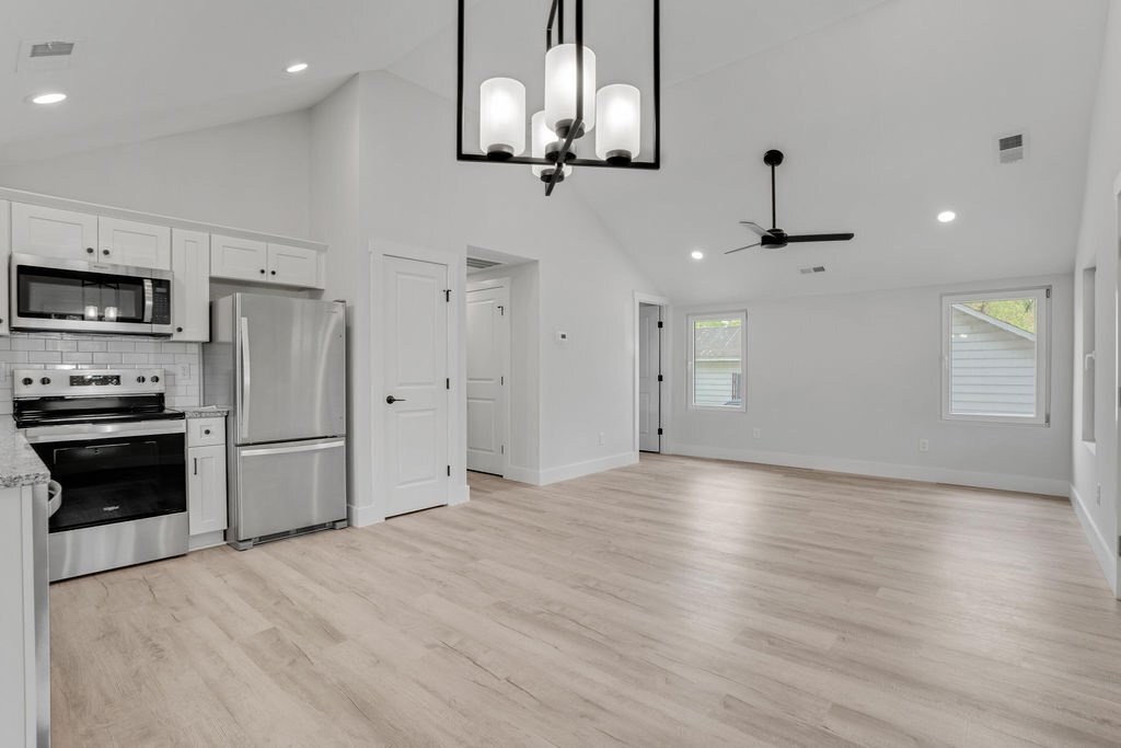 Building Photo - 1128 Rosehill Dr