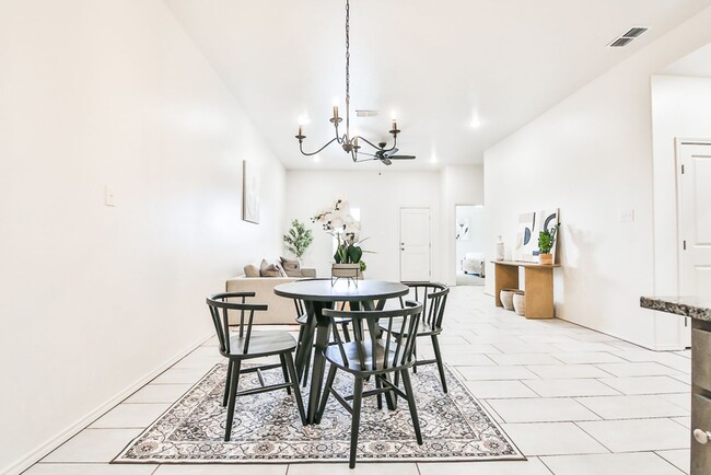 Building Photo - PRE-LEASING FOR A JULY MOVE-IN!! Great 2 Bedroom, 2 Bath Townhouse in Escondido - Frenship ISD