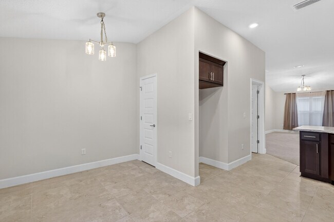 Building Photo - 8118 Merano Ave
