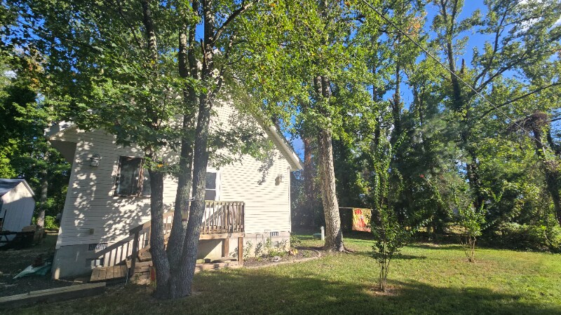Building Photo - 14742 MacArthur Dr