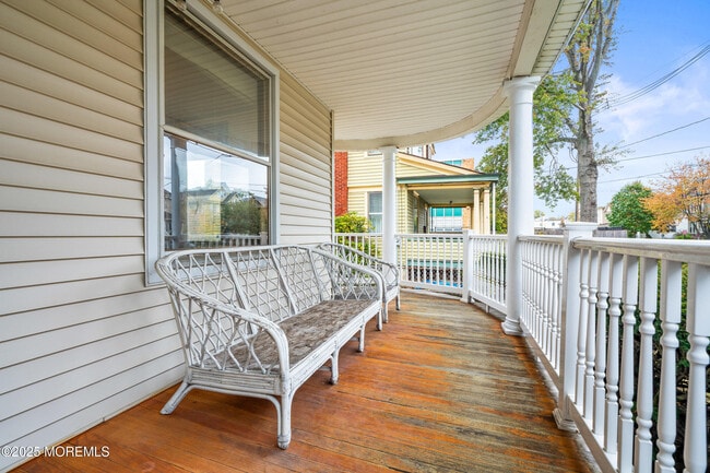 Building Photo - 50 Peters Pl