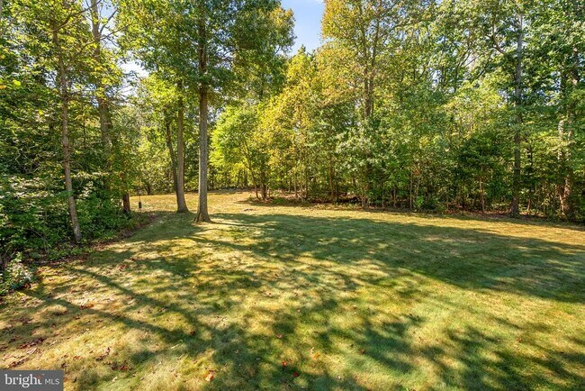 Building Photo - 20589 Myers Pl