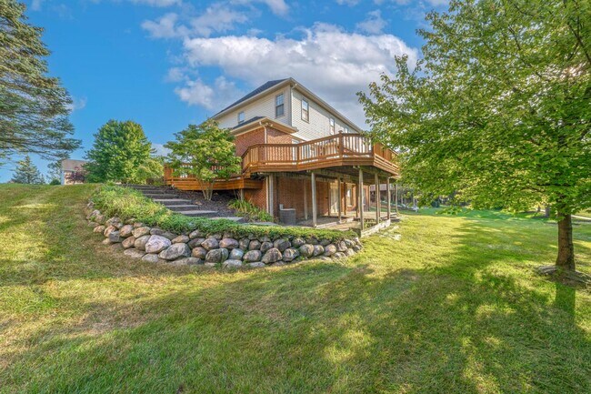 Building Photo - 49301 Quail Run Ct