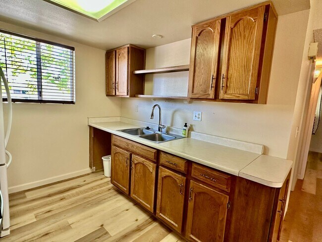 Building Photo - 2 BEDROOM 1 BATH HOME IN 55+ SENIOR COMMUNITY