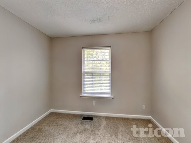 Building Photo - 1170 Augusta Woods Dr