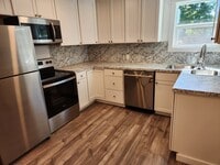 Building Photo - Levens St Duplex