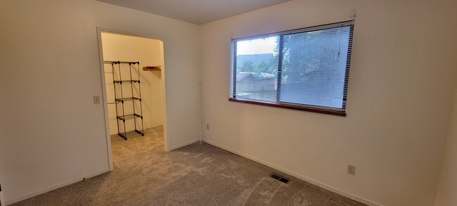 2nd Bedroom with walk in closet - 3950 L K Wood Ct