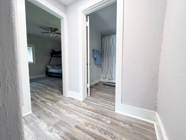 Building Photo - 3923 Bluestone Rd