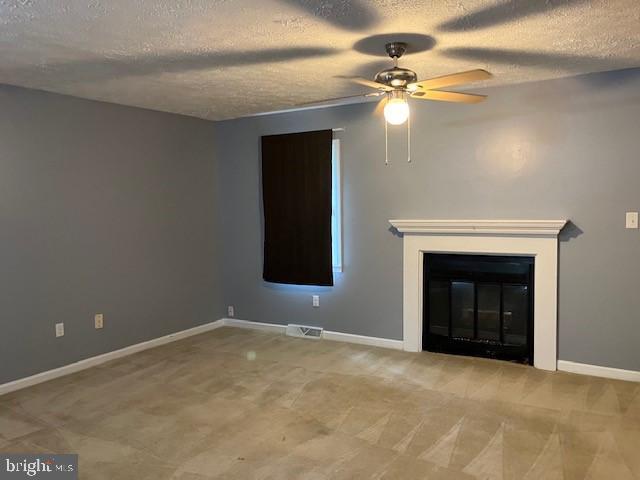 Building Photo - 22416 Greenview Ct