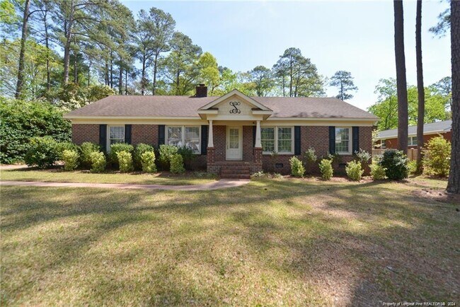 Building Photo - 249 Westwood Dr