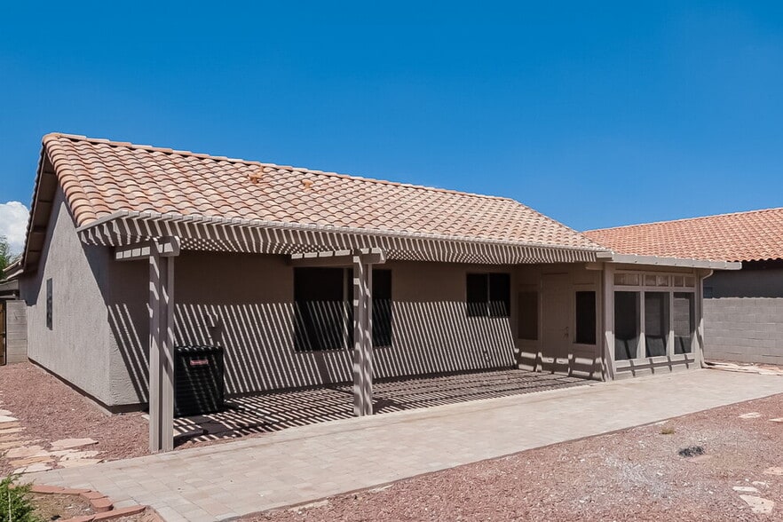 Building Photo - 13859 W Tara Ln