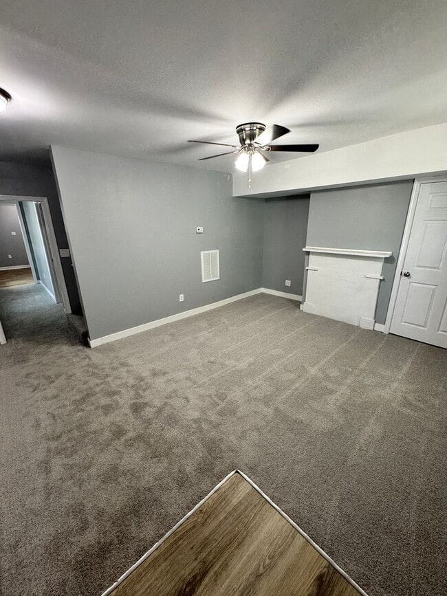 Building Photo - Roomy 3 bed 2 bath in Church Hill, yard, porch, laundry, all electric, central hvac!