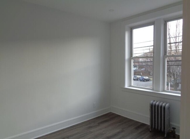 Building Photo - 81 Glenridge Ave
