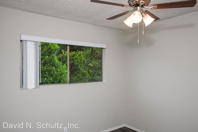 Building Photo - 833 W Foothill Blvd