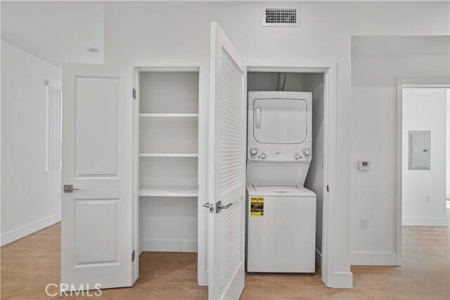 Building Photo - 8750 Sepulveda Blvd