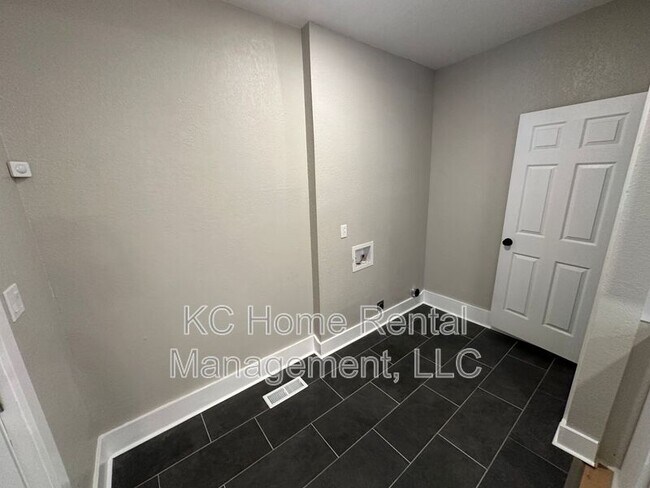 Building Photo - 4010 S Benton Ave