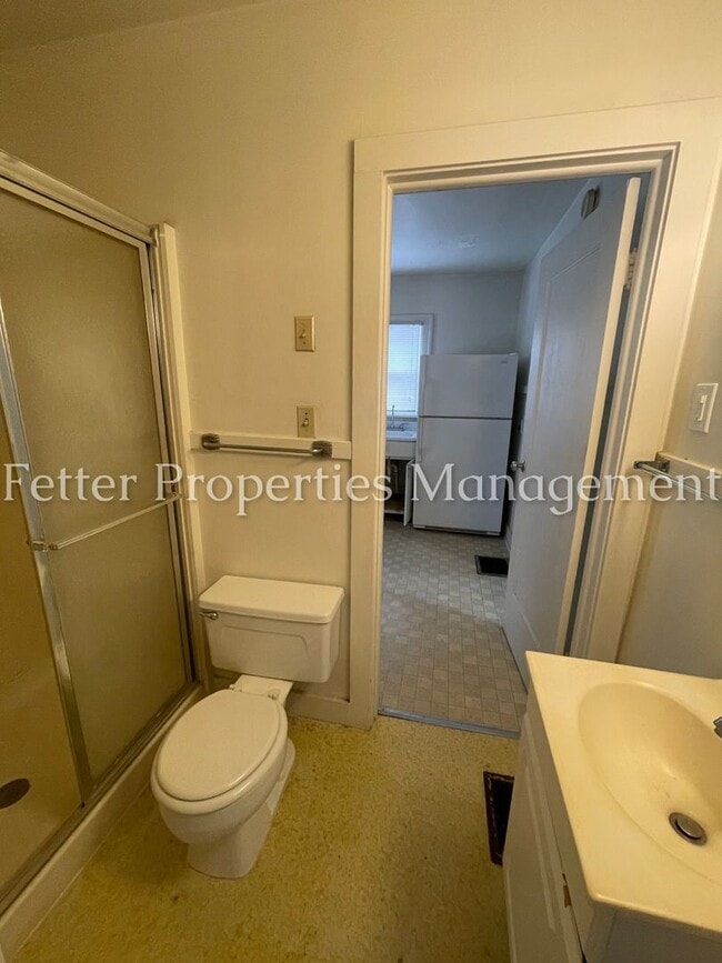 Building Photo - First Month's Rent Half Price!