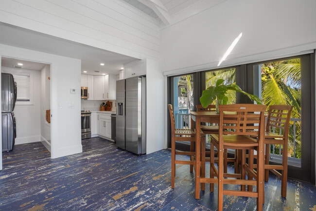 Building Photo - 19471 Harbor Rd S