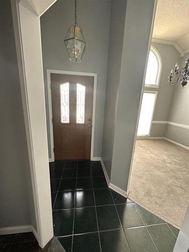 Building Photo - Charming 3-Bedroom Home in Cordova-Comfort...