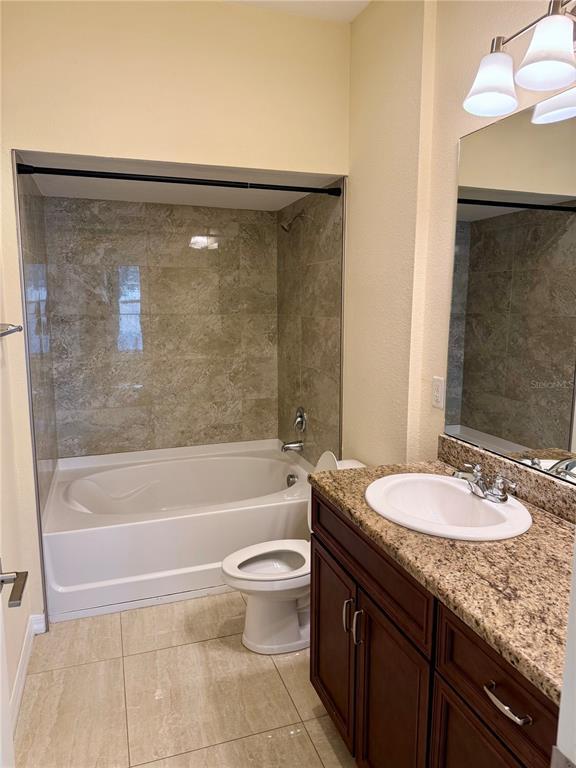 Building Photo - 2054 Royal Vista Ct
