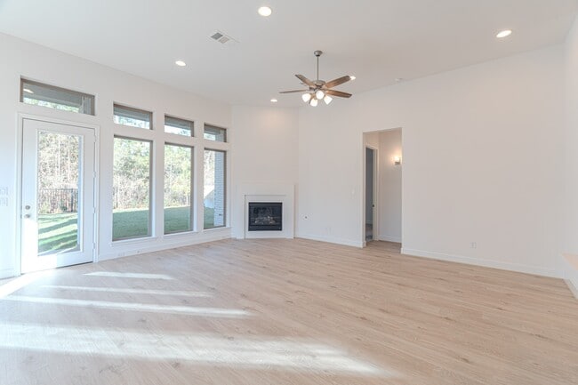 Building Photo - 15910 Mahogany Mist Dr