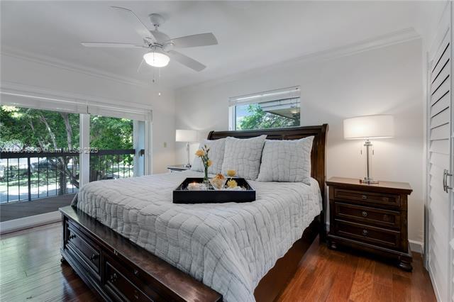 Building Photo - 4830 San Amaro Dr