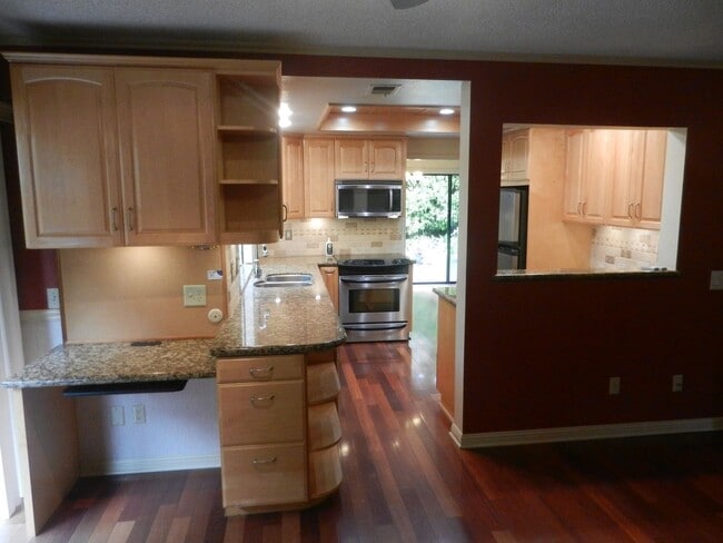 Building Photo - 4473 Augusta Dr