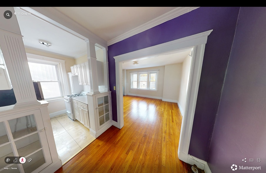 Building Photo - 26 Gray St