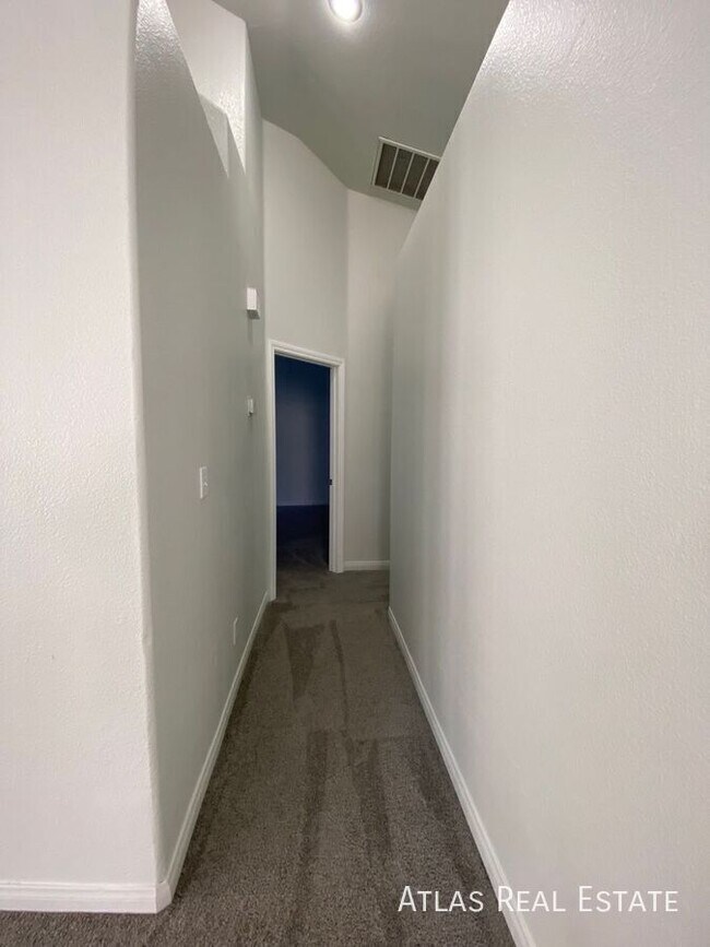 Building Photo - 181 Laguna Hills Ct