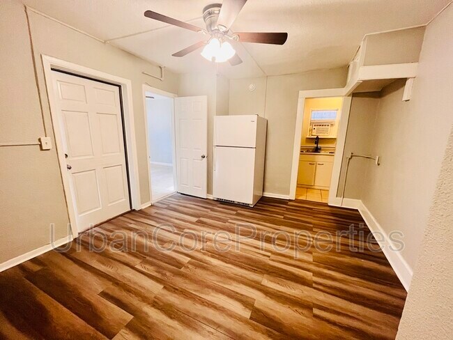 Building Photo - 232 4th St N