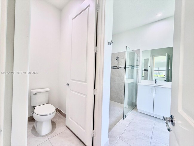 Building Photo - 5028 Gambero Wy