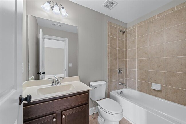 Building Photo - 1070 Windfaire Pl
