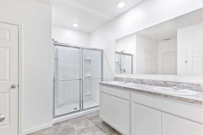 Building Photo - 760 Remington Green Dr SE