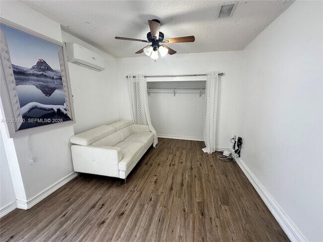 Building Photo - 17843 NW 63rd Ct