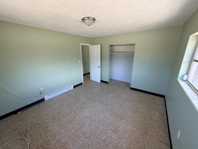 Building Photo - 5403 Tangerine Dr