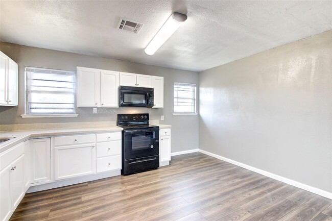 Building Photo - 1270 NW 57th St