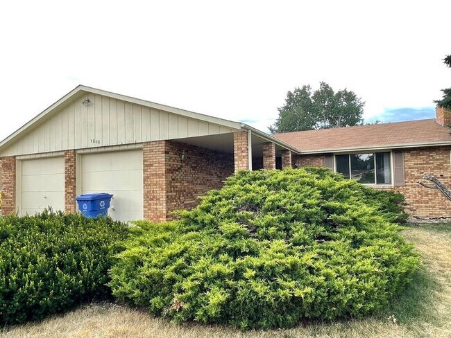 Building Photo - Large 3 Bedroom, 2 Bathroom Home in North Loveland