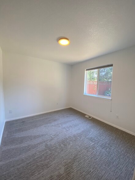 Building Photo - 5023 Northeast 11th Avenue