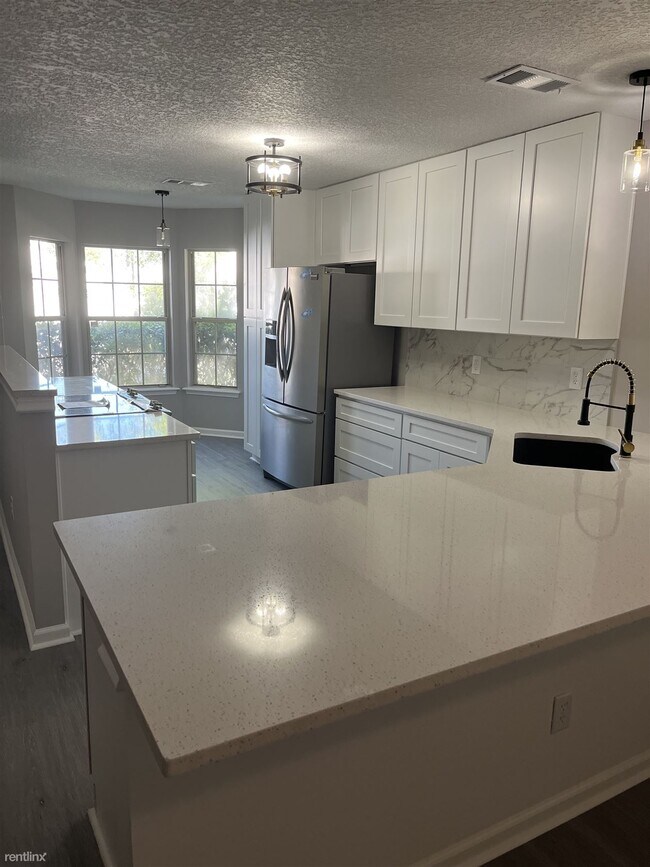 Building Photo - 2 br, 2 bath House - 203 Solano Cay Circle