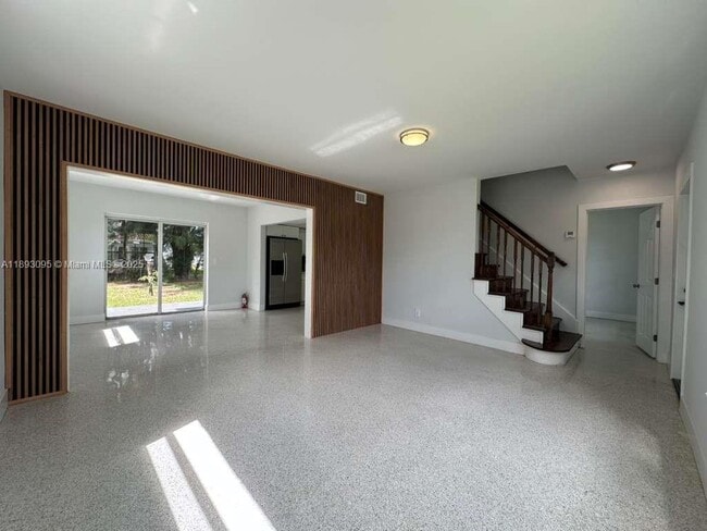 Building Photo - 1189 NW 45th Ave