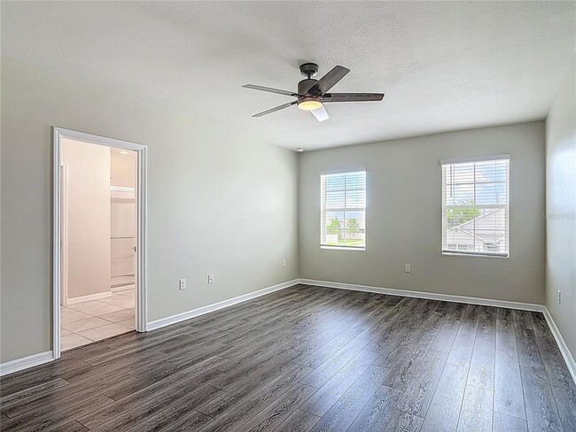 Building Photo - 3975 Silverstream Terrace