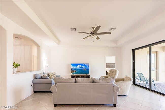 Building Photo - 3305 Altimira Dr