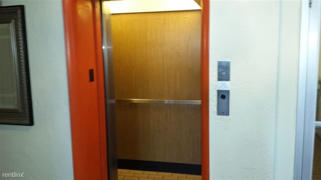 Building Photo - 1 br, 1 bath Apartment - 435 Shirley St 26